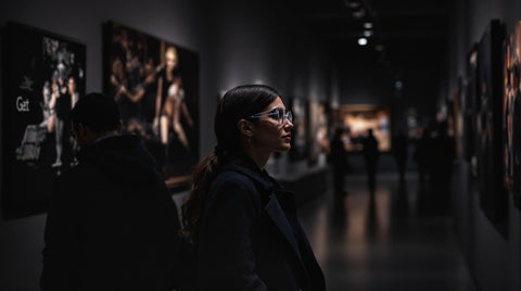 Kan man købe brilleglas uden styrke? Guide til modeglas og beskyttelsesbriller