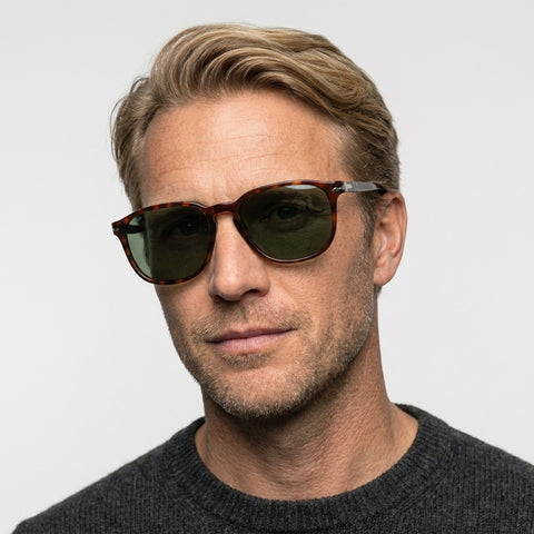 Persol PO3019S - 24/31 - Havana på model