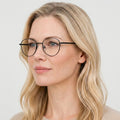 Delacroix sort rund brille på model