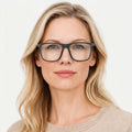 Carmino mat sort firkantet brille på model