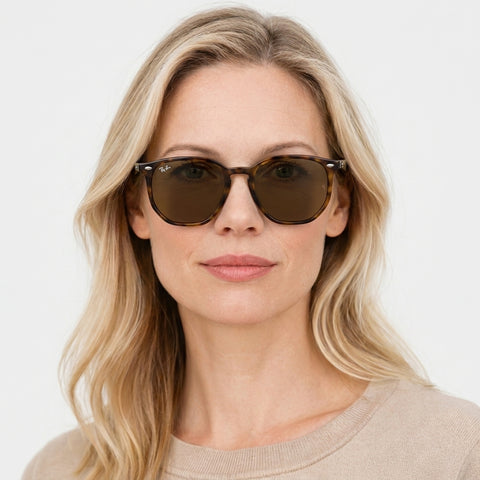 Ray-Ban RB4306 - 710/73 - Havana på model
