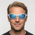 Severin - Hvid på model