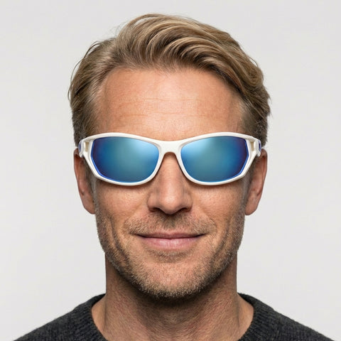 Severin - Hvid på model