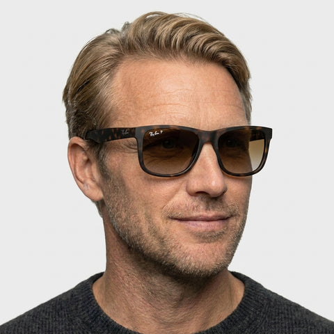 Ray-Ban JUSTIN - 865/T5 - Havana på model