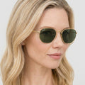 Ray-Ban Hexagonal - 001 - Guld på model