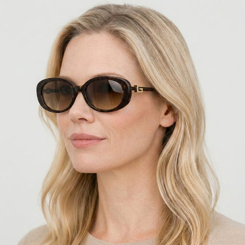Gucci GG1684SA - 004 - Havana på model