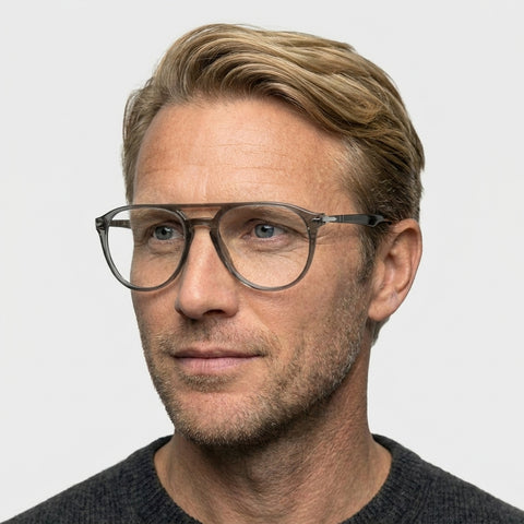 Persol PO3160V - 1201 - Transparent grå på model