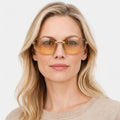 Miu Miu MU A50S - 5AK7R1 - Guld på model