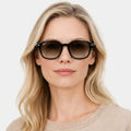 Ray-Ban RB4458D - 714/13 - Transparent brun på model