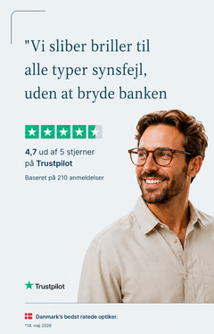 Mand med briller smiler, Trustpilot anmeldelser.