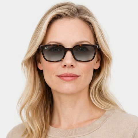Ray-Ban ZAYA - 135987 - Havana på model