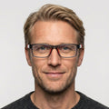 Elantra - Transparent grå på model