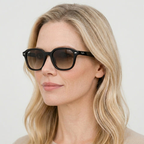 Ray-Ban RB4458D - 714/13 - Transparent brun på model