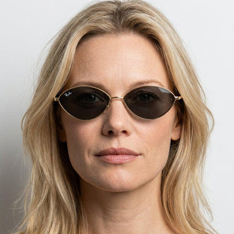 Ray-Ban KAI - 921387 - Guld på model