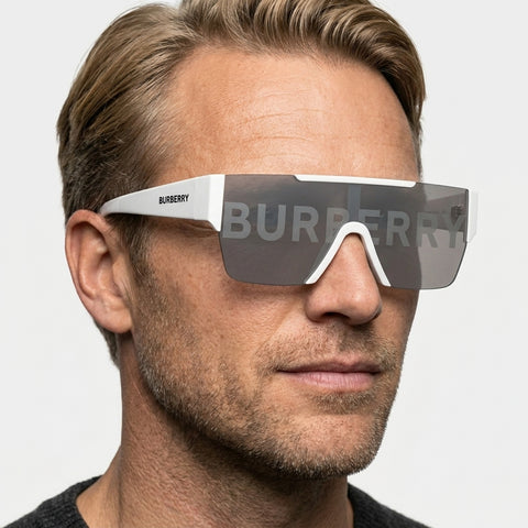 Burberry BE4291 - 3007/H - Hvid på model