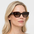 Ray-Ban ZENA - 135913 - Havana på model