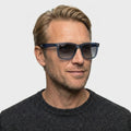 Ray-Ban JUSTIN - 6596T3 - Transparent blå på model