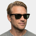 Ray-Ban WAYFARER - 902 - Tortoise på model