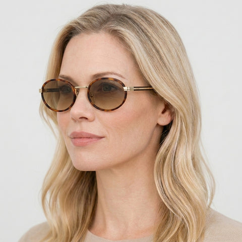 Prada PR B56S - 21E10R - Tortoise på model