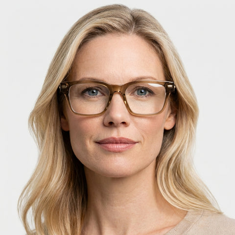 Solennea - Transparent brun på model
