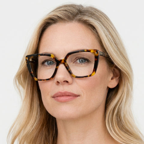 Prada PR 16ZV - VAU1O1 - Havana på model