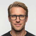 Ambré - Mat sort på model