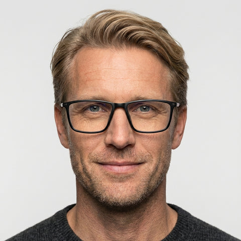 Ambré - Mat sort på model