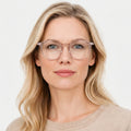 Aviora - Transparent lyserød på model