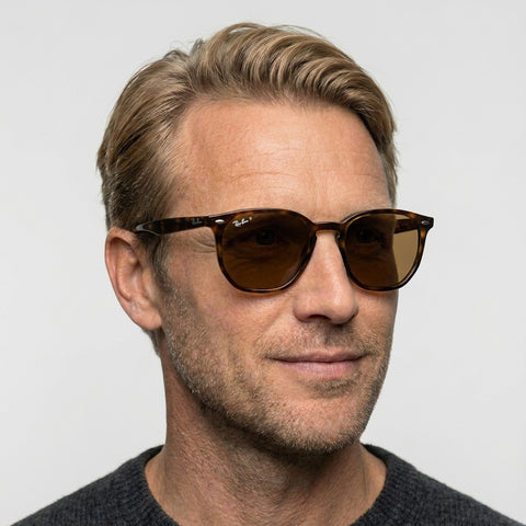 Ray-Ban RB4306 - 710/83 - Havana på model