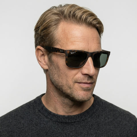 Ray-Ban JUSTIN - 865/87 - Havana på model