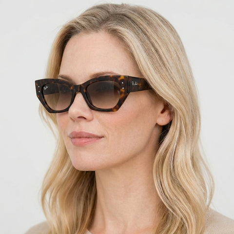 Ray-Ban ZENA - 135913 - Havana på model