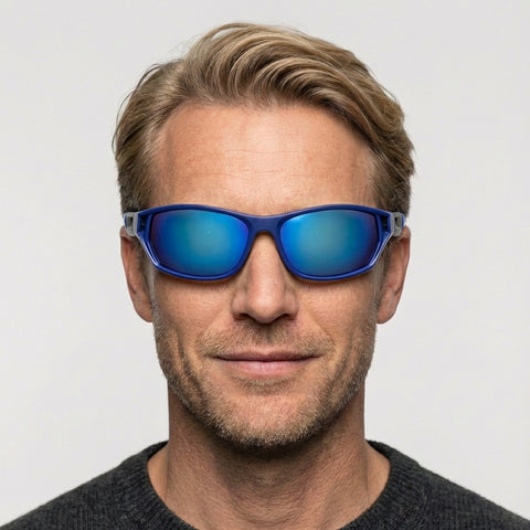 Severin - Blå på model
