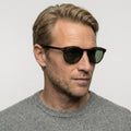 Tom Ford Lewis - 52N - Havana på model