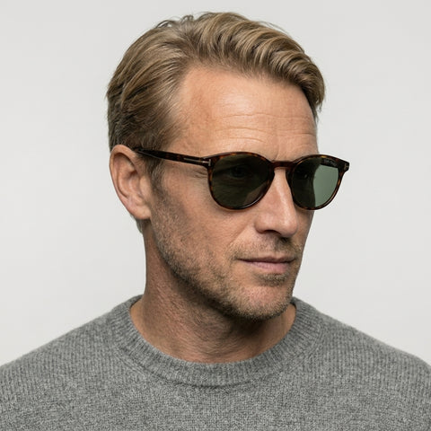Tom Ford Lewis - 52N - Havana på model