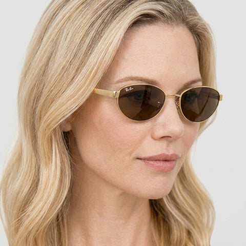 Ray-Ban RB3774D - 001/73 - Guld på model