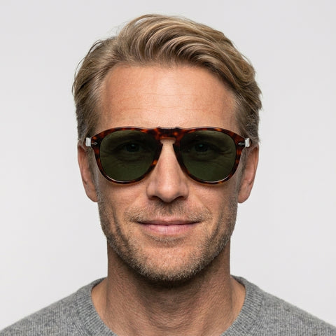 Persol PO0649 - 24/31 - Havana på model
