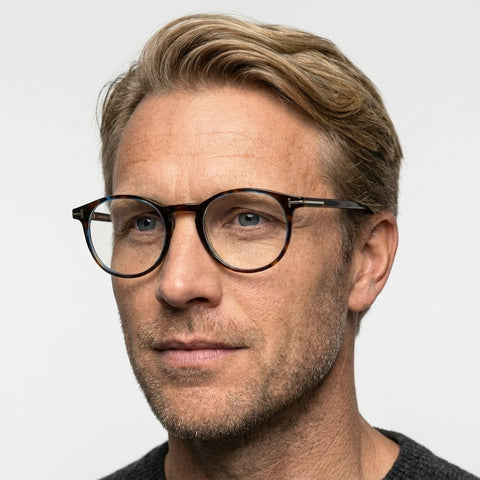 Tom Ford FT5294 - 056 - Havana på model