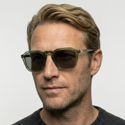 Persol PO3292S - 1226B1 - Transparent grøn på model