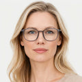 Elyndra - Transparent grå på model