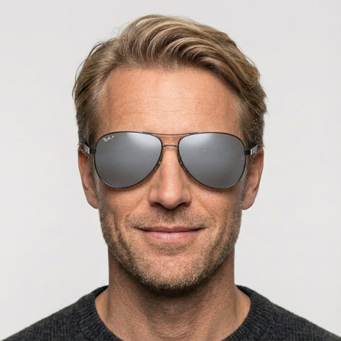 Ray-Ban CARBON FIBRE - 004/K6 - Gunmetal på model