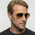 Ray-Ban AVIATOR LARGE METAL - 001/51 - Guld på model