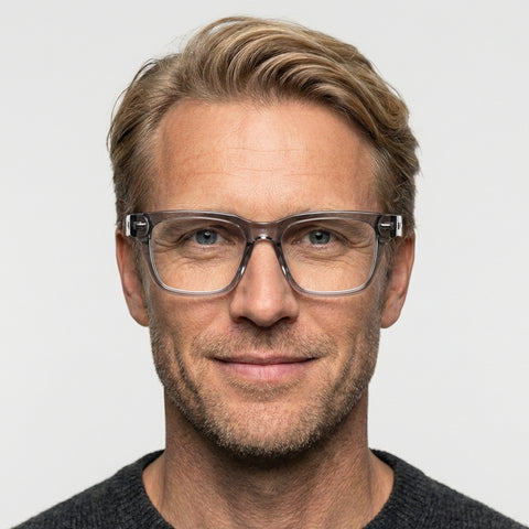 Solennea - Transparent grå på model