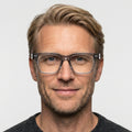 Solennea - Transparent grå på model
