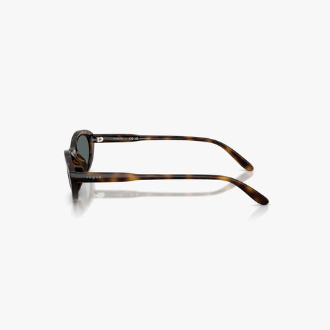 Vogue Eyewear VO5697SU - W65681 - Mørk havana