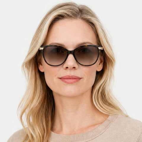 Burberry BE4216 - 300213 - Havana på model