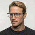 Tom Ford FT5960-B - 020 - Transparent grå på model