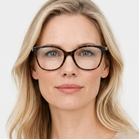 Emporio Armani EA3231 - 6060 - Havana på model