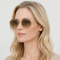Ray-Ban JACK - 001/51 - Guld på model