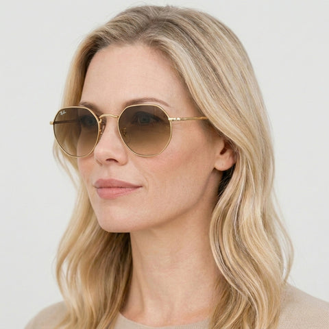 Ray-Ban JACK - 001/51 - Guld på model