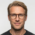 Fenora - Transparent brun på model
